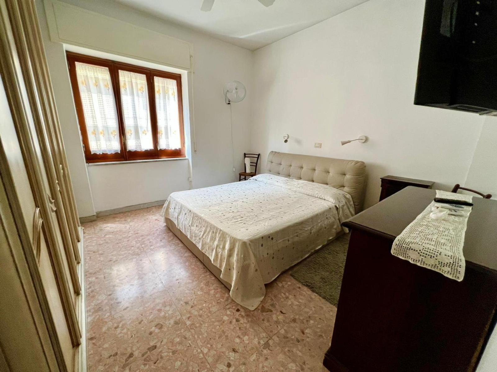 Casa Relax Nel Centro Storico Con Posto Auto Lägenhet Vico Equense Exteriör bild